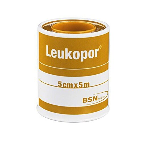 Cerotto adesivo ipoallergenico leukopor. supporto: tessuto non tessuto bianco di poliestere e viscosa adesivo poliacrilico senza resine e gomme naturali. 5x5cm mutabile