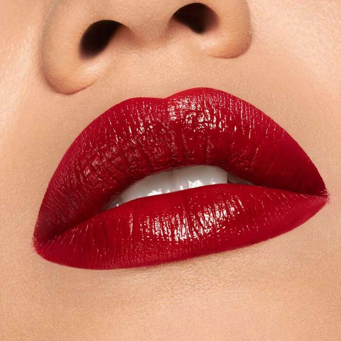 Pupa Vamp! Rossetto Trattamento Volumizzante 301 Intense Red 3,5g