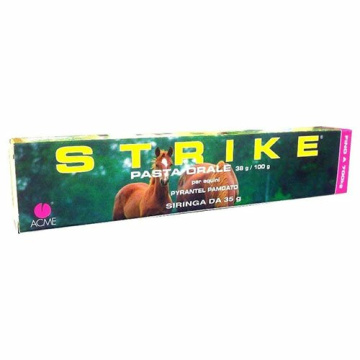 Strike pasta orale - 38 g/100 g pasta per uso orale per equini 1 siringa da 50 g