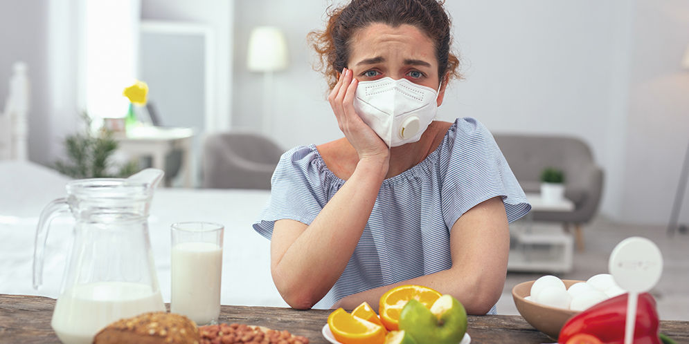 Allergie alimentari: cause, sintomi e differenze con intolleranze